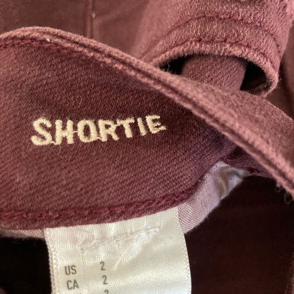 ❌SOLD American Eagle Stretch Maroon Distressed Denim Shorts - Picture 4 of 5